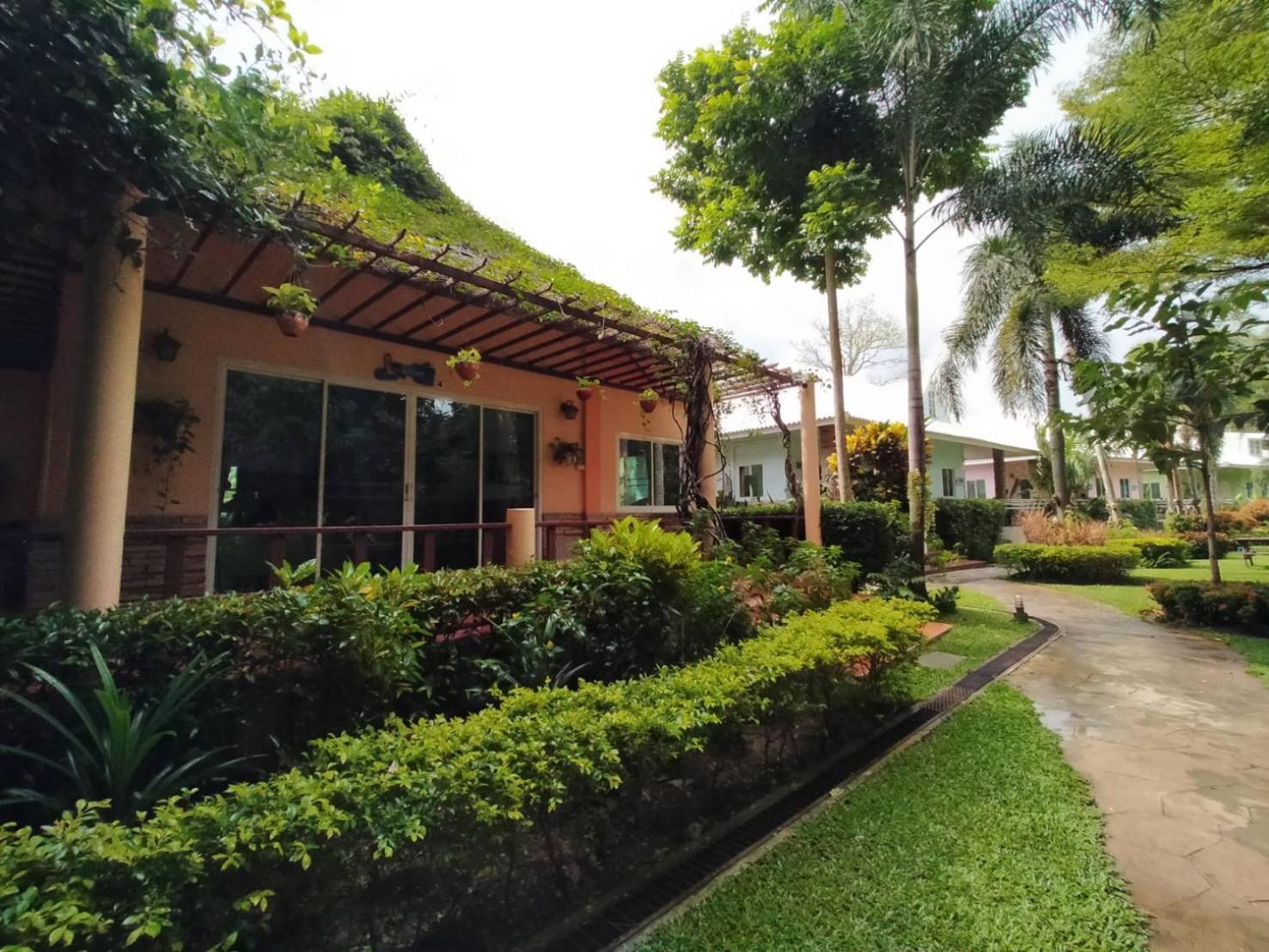 Watermill Resort Nong Nam Daeng Luaran gambar
